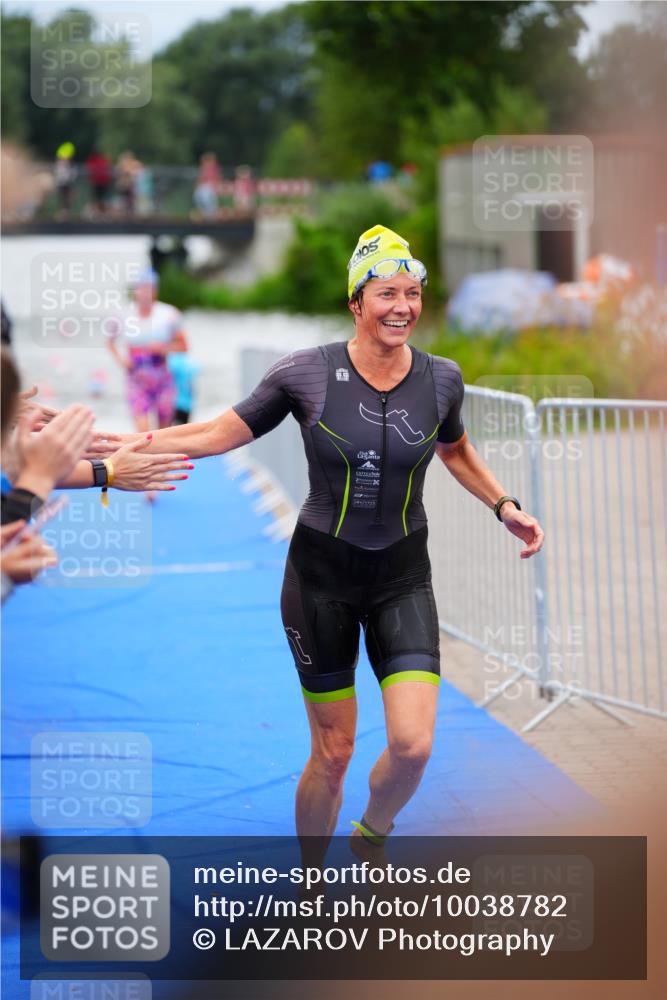 30.08.2026 - Elbe Triathlon Hamburg LAZAROV Photography http://msf.ph/oto/10038782 30.08.2026 14:04:03 Schwimmen 131, 140, 148, 150, 164, 171 meine-sportfotos.de