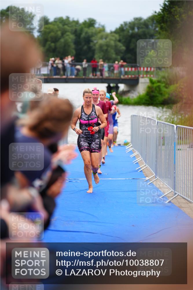 30.08.2026 - Elbe Triathlon Hamburg LAZAROV Photography http://msf.ph/oto/10038807 30.08.2026 14:04:25 Schwimmen 156, 167, 172, 179 meine-sportfotos.de