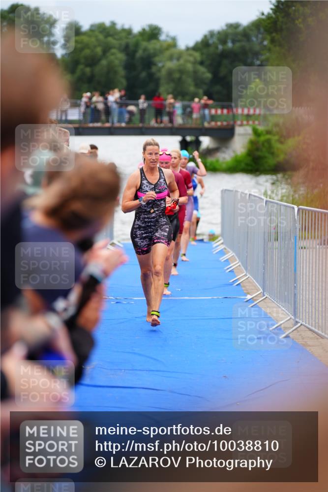 30.08.2026 - Elbe Triathlon Hamburg LAZAROV Photography http://msf.ph/oto/10038810 30.08.2026 14:04:25 Schwimmen 156, 167, 172, 179 meine-sportfotos.de