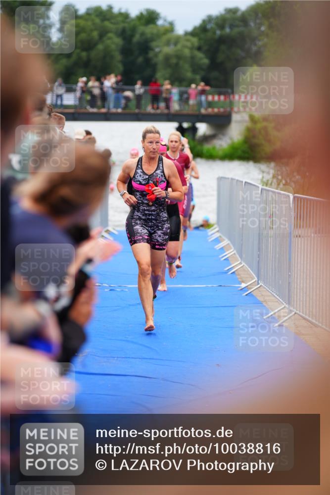 30.08.2026 - Elbe Triathlon Hamburg LAZAROV Photography http://msf.ph/oto/10038816 30.08.2026 14:04:26 Schwimmen 156, 167, 172, 175, 179 meine-sportfotos.de