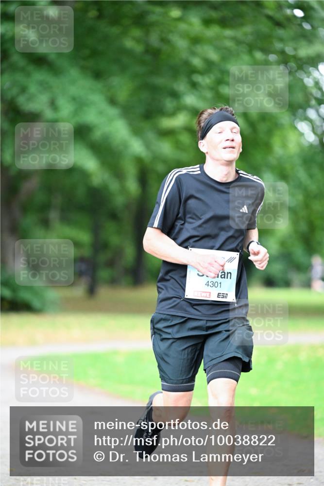 30.08.2026 - Blankeneser Heldenlauf Dr. Thomas Lammeyer http://msf.ph/oto/10038822 30.08.2026 11:11:21 Laufen 4301, 7 meine-sportfotos.de