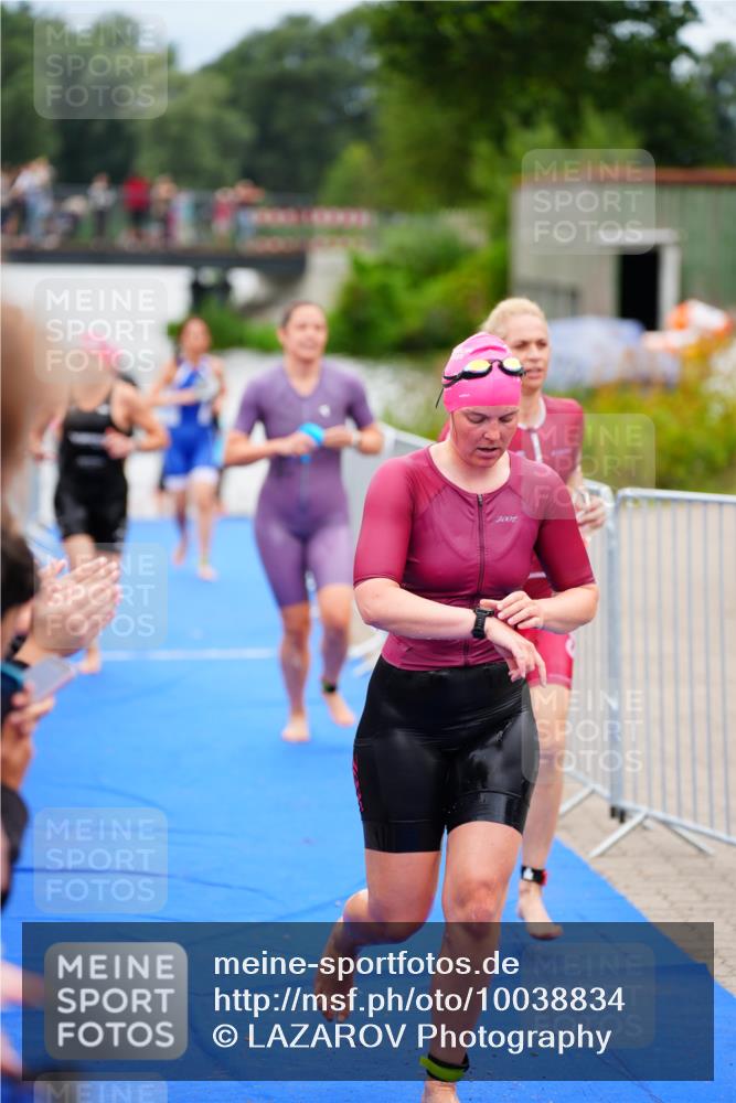30.08.2026 - Elbe Triathlon Hamburg LAZAROV Photography http://msf.ph/oto/10038834 30.08.2026 14:04:29 Schwimmen 134, 156, 167, 172, 175, 179 meine-sportfotos.de