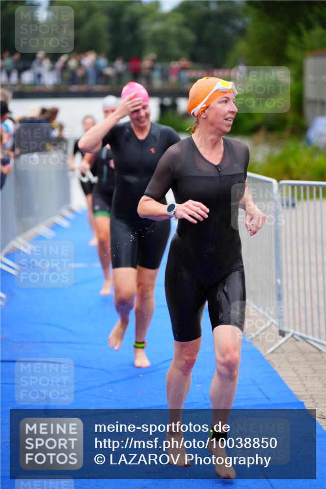 30.08.2026 - Elbe Triathlon Hamburg LAZAROV Photography http://msf.ph/oto/10038850 30.08.2026 14:04:36 Schwimmen 134, 156, 157, 167, 168, 172, 173, 175, 176, 179 meine-sportfotos.de