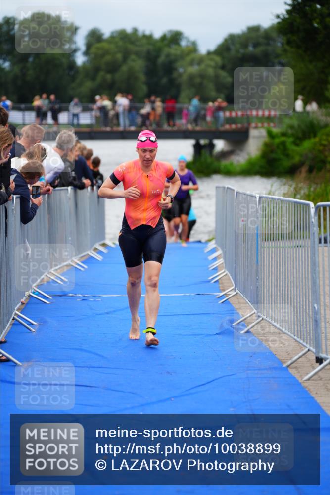 30.08.2026 - Elbe Triathlon Hamburg LAZAROV Photography http://msf.ph/oto/10038899 30.08.2026 14:04:48 Schwimmen 152, 157, 165, 168, 173, 176 meine-sportfotos.de