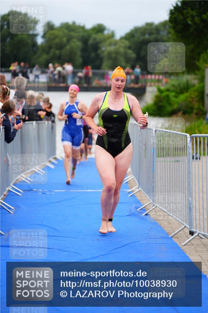 30.08.2026 - Elbe Triathlon Hamburg LAZAROV Photography http://msf.ph/oto/10038930 30.08.2026 14:04:57 Schwimmen 130, 142, 149, 152, 165, 177 meine-sportfotos.de
