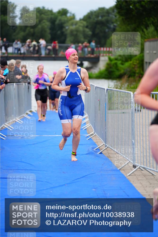 30.08.2026 - Elbe Triathlon Hamburg LAZAROV Photography http://msf.ph/oto/10038938 30.08.2026 14:04:59 Schwimmen 130, 142, 149, 165, 177, 178 meine-sportfotos.de
