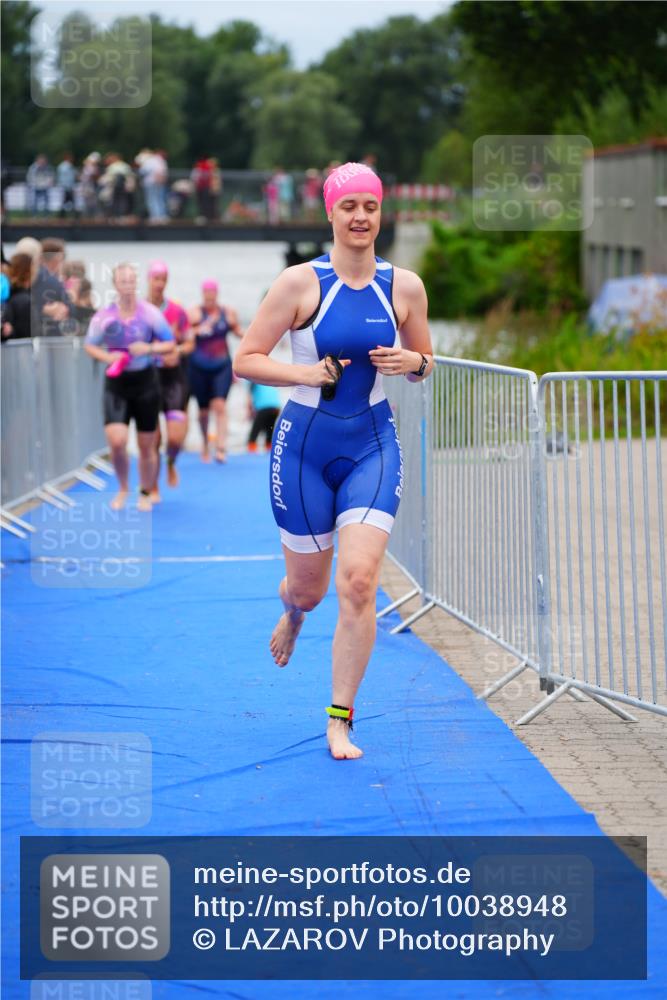 30.08.2026 - Elbe Triathlon Hamburg LAZAROV Photography http://msf.ph/oto/10038948 30.08.2026 14:04:59 Schwimmen 130, 142, 149, 165, 177, 178 meine-sportfotos.de