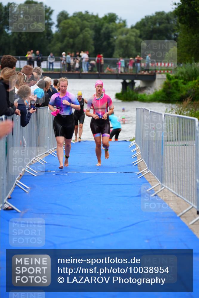 30.08.2026 - Elbe Triathlon Hamburg LAZAROV Photography http://msf.ph/oto/10038954 30.08.2026 14:05:01 Schwimmen 130, 142, 149, 155, 165, 177, 178 meine-sportfotos.de