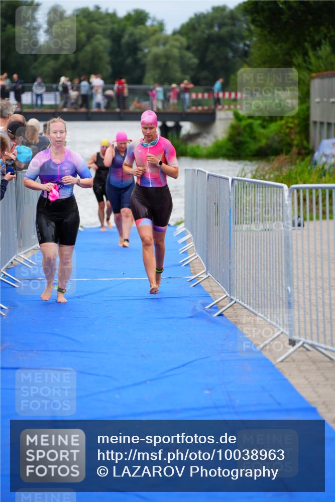 30.08.2026 - Elbe Triathlon Hamburg LAZAROV Photography http://msf.ph/oto/10038963 30.08.2026 14:05:02 Schwimmen 130, 142, 149, 155, 165, 177, 178 meine-sportfotos.de