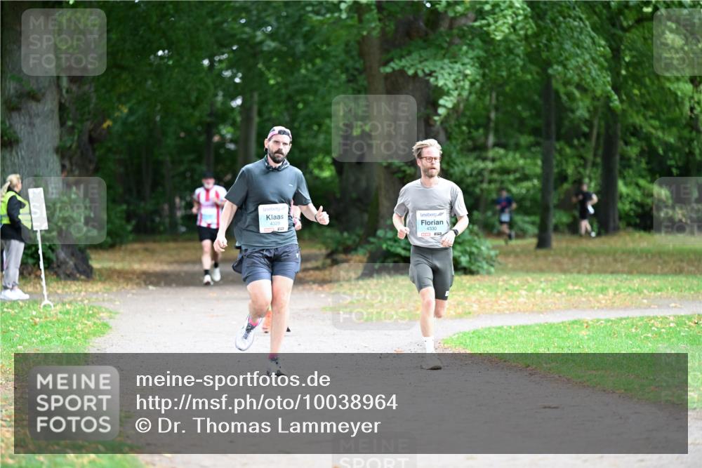 30.08.2026 - Blankeneser Heldenlauf Dr. Thomas Lammeyer http://msf.ph/oto/10038964 30.08.2026 11:11:52 Laufen 4329, 4330 meine-sportfotos.de