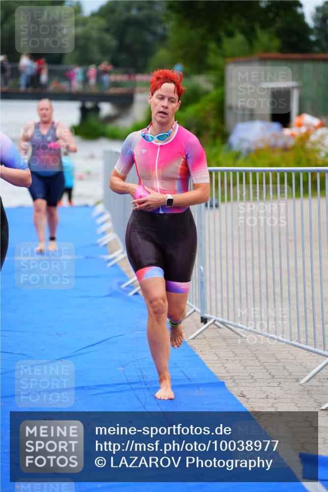 30.08.2026 - Elbe Triathlon Hamburg LAZAROV Photography http://msf.ph/oto/10038977 30.08.2026 14:05:04 Schwimmen 130, 142, 149, 151, 155, 177, 178 meine-sportfotos.de