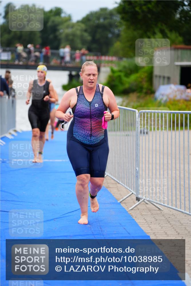 30.08.2026 - Elbe Triathlon Hamburg LAZAROV Photography http://msf.ph/oto/10038985 30.08.2026 14:05:08 Schwimmen 130, 141, 142, 149, 151, 155, 177, 178 meine-sportfotos.de