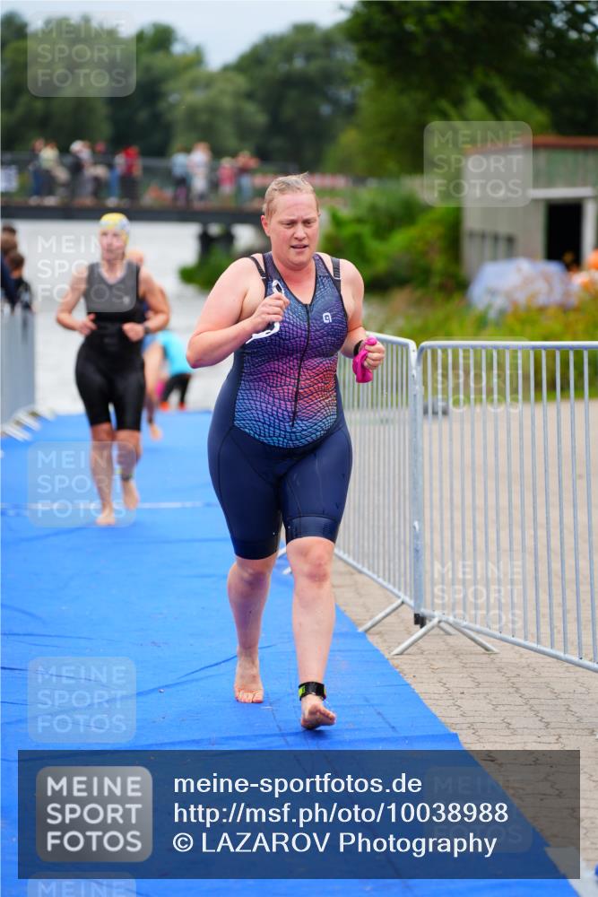 30.08.2026 - Elbe Triathlon Hamburg LAZAROV Photography http://msf.ph/oto/10038988 30.08.2026 14:05:08 Schwimmen 130, 141, 142, 149, 151, 155, 177, 178 meine-sportfotos.de