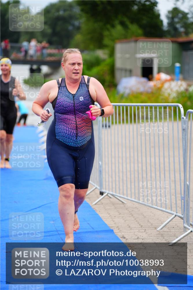 30.08.2026 - Elbe Triathlon Hamburg LAZAROV Photography http://msf.ph/oto/10038993 30.08.2026 14:05:08 Schwimmen 130, 141, 142, 149, 151, 155, 177, 178 meine-sportfotos.de