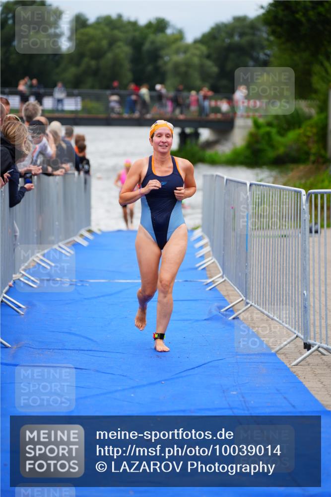 30.08.2026 - Elbe Triathlon Hamburg LAZAROV Photography http://msf.ph/oto/10039014 30.08.2026 14:05:12 Schwimmen 130, 141, 142, 151, 155, 177, 178 meine-sportfotos.de