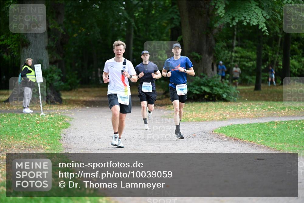 30.08.2026 - Blankeneser Heldenlauf Dr. Thomas Lammeyer http://msf.ph/oto/10039059 30.08.2026 11:12:11 Laufen 4418, 4083 meine-sportfotos.de