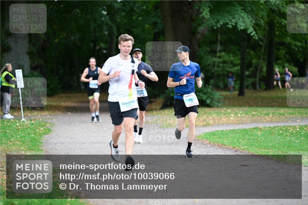30.08.2026 - Blankeneser Heldenlauf Dr. Thomas Lammeyer http://msf.ph/oto/10039066 30.08.2026 11:12:12 Laufen 4418, 47, 4472 meine-sportfotos.de