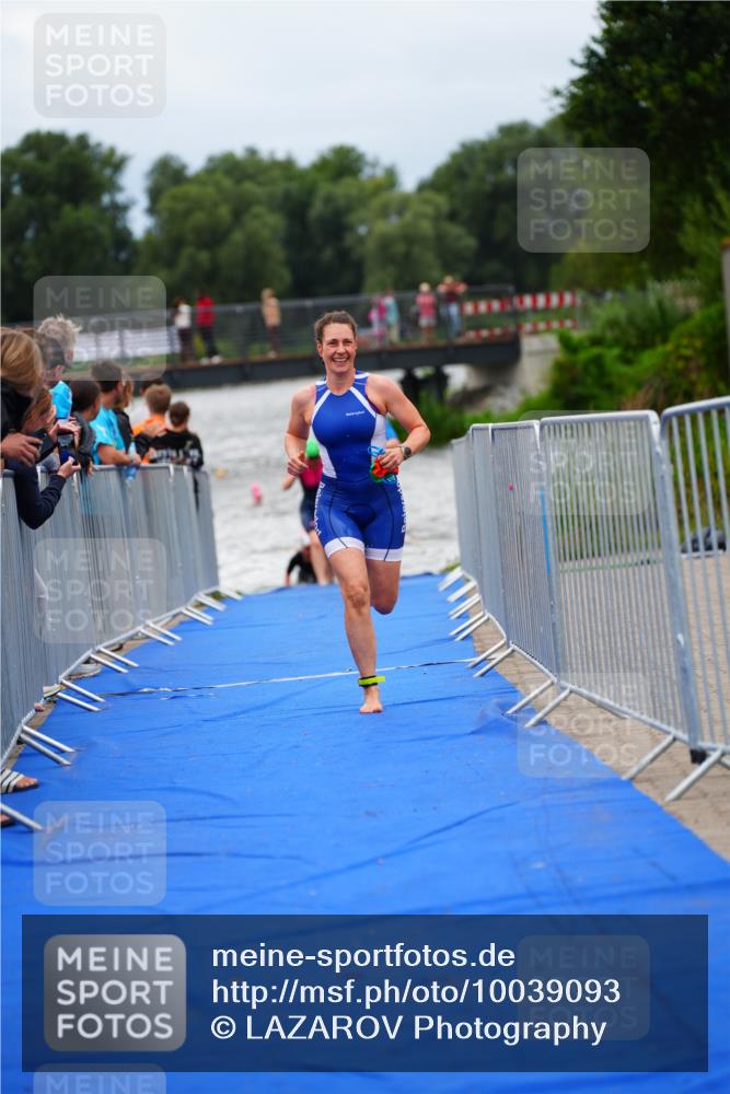 30.08.2026 - Elbe Triathlon Hamburg LAZAROV Photography http://msf.ph/oto/10039093 30.08.2026 14:05:28 Schwimmen 132, 162 meine-sportfotos.de
