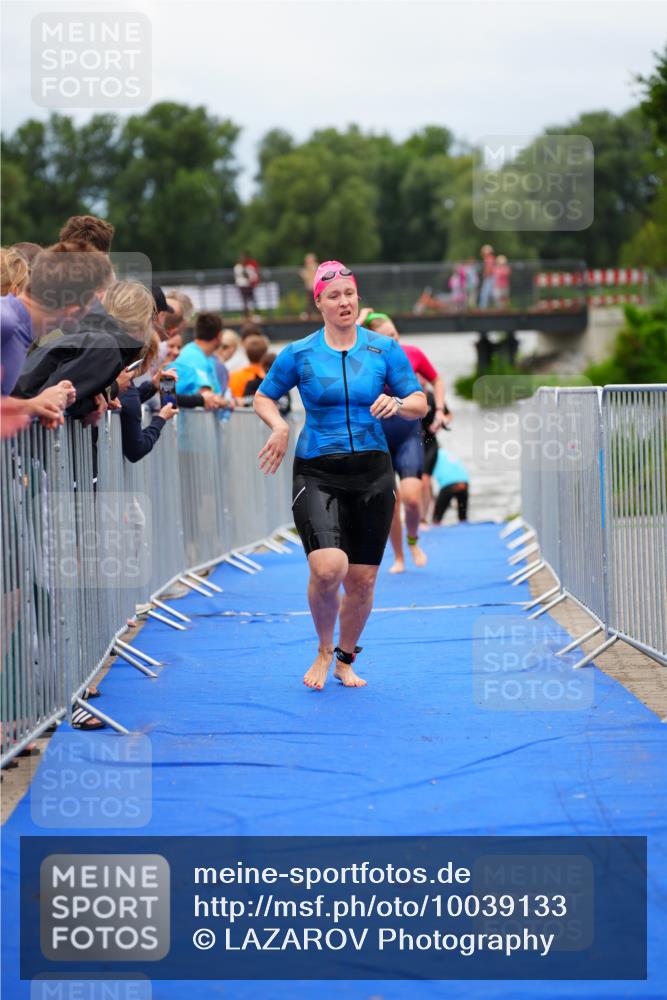 30.08.2026 - Elbe Triathlon Hamburg LAZAROV Photography http://msf.ph/oto/10039133 30.08.2026 14:05:33 Schwimmen 132, 146, 161, 162 meine-sportfotos.de