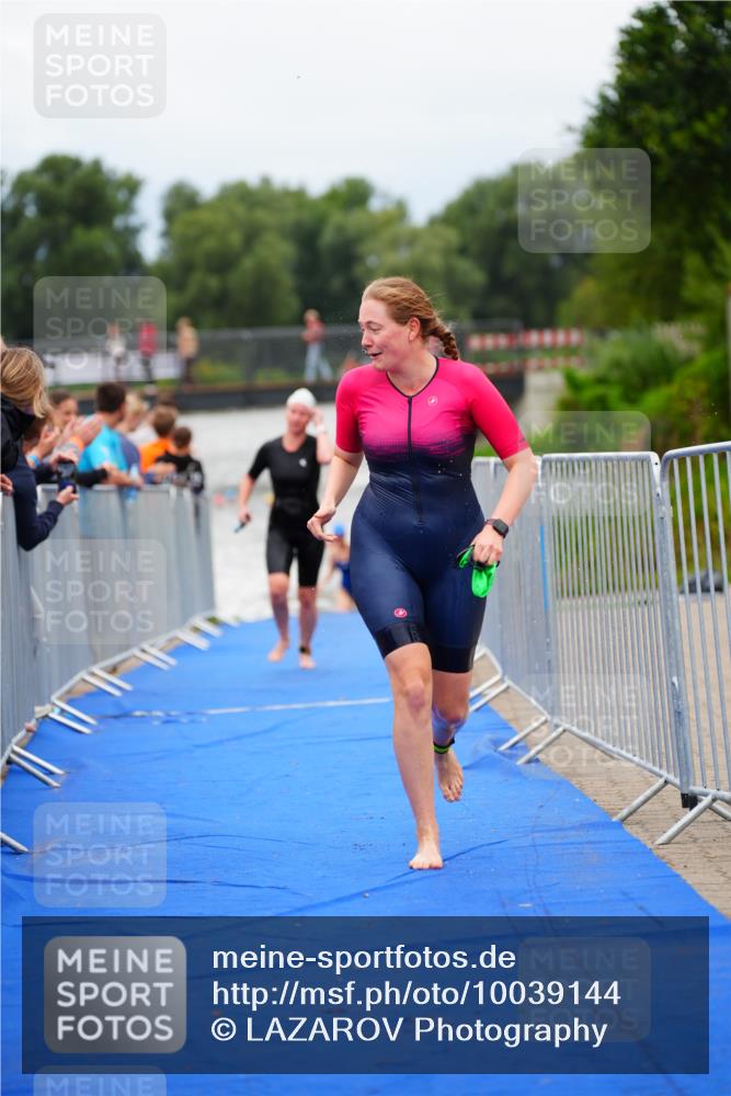30.08.2026 - Elbe Triathlon Hamburg LAZAROV Photography http://msf.ph/oto/10039144 30.08.2026 14:05:36 Schwimmen 132, 146, 159, 161 meine-sportfotos.de