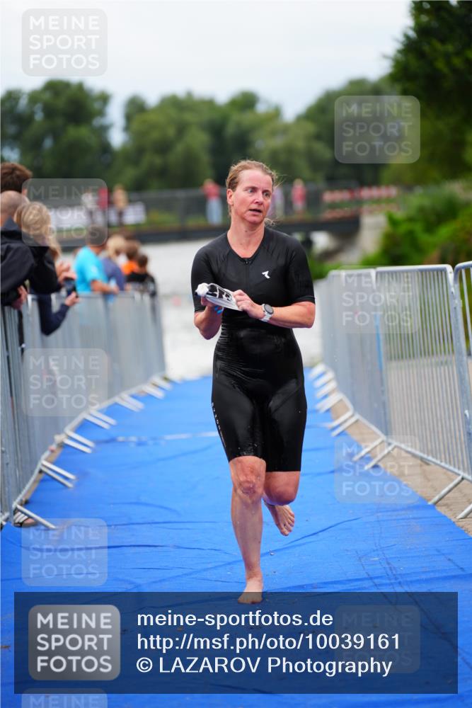 30.08.2026 - Elbe Triathlon Hamburg LAZAROV Photography http://msf.ph/oto/10039161 30.08.2026 14:05:39 Schwimmen 132, 146, 159, 161 meine-sportfotos.de