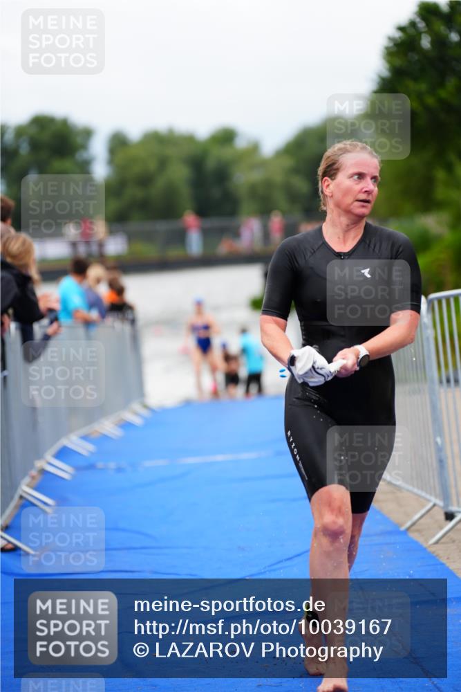 30.08.2026 - Elbe Triathlon Hamburg LAZAROV Photography http://msf.ph/oto/10039167 30.08.2026 14:05:40 Schwimmen 132, 146, 159, 161 meine-sportfotos.de