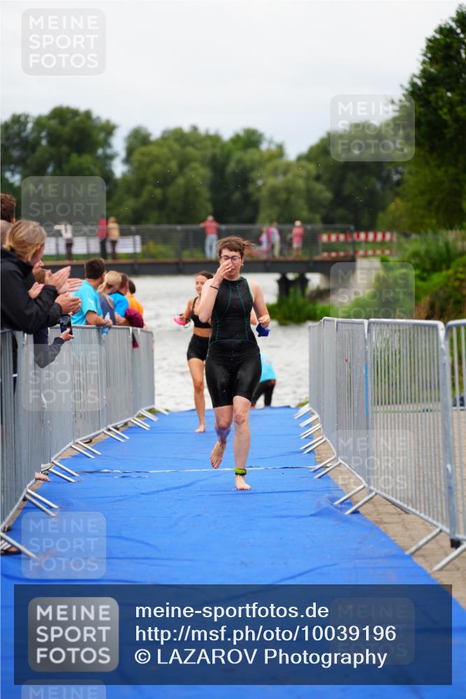30.08.2026 - Elbe Triathlon Hamburg LAZAROV Photography http://msf.ph/oto/10039196 30.08.2026 14:05:49 Schwimmen 128, 137, 146, 153, 159, 161 meine-sportfotos.de