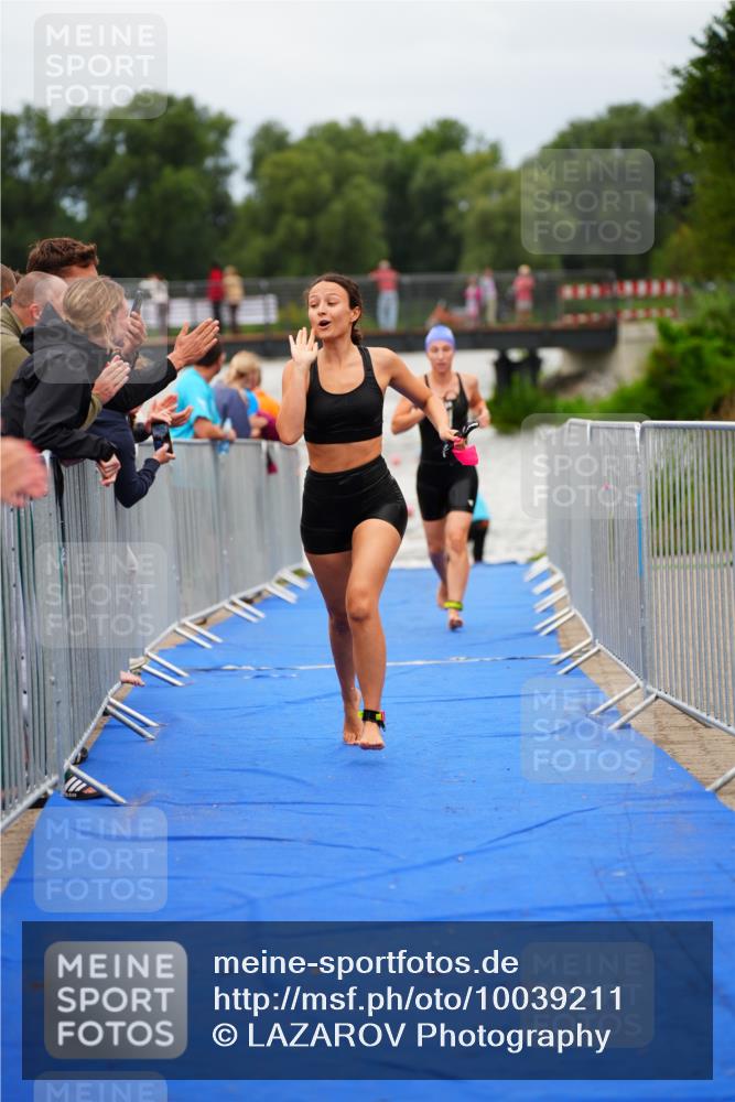 30.08.2026 - Elbe Triathlon Hamburg LAZAROV Photography http://msf.ph/oto/10039211 30.08.2026 14:05:52 Schwimmen 128, 137, 145, 153, 159 meine-sportfotos.de