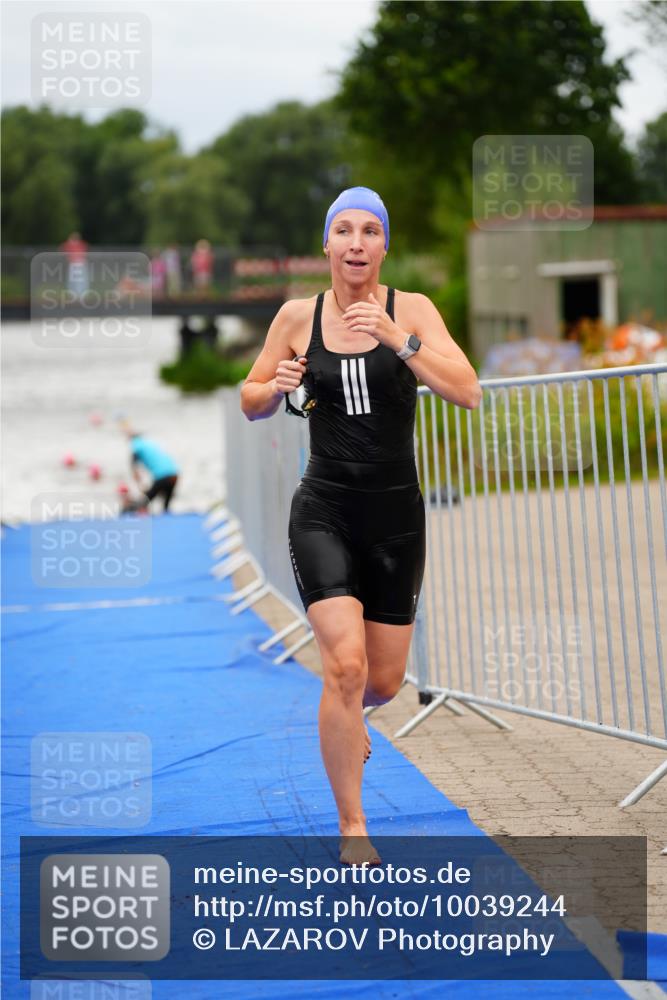 30.08.2026 - Elbe Triathlon Hamburg LAZAROV Photography http://msf.ph/oto/10039244 30.08.2026 14:05:56 Schwimmen 128, 137, 145, 153 meine-sportfotos.de