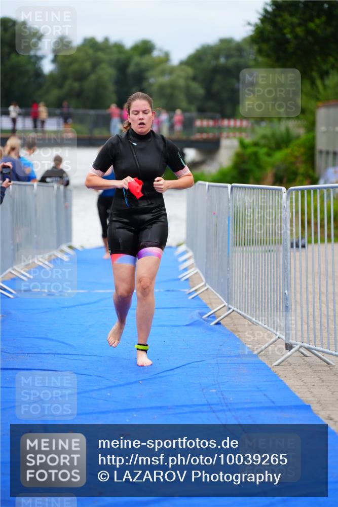 30.08.2026 - Elbe Triathlon Hamburg LAZAROV Photography http://msf.ph/oto/10039265 30.08.2026 14:06:12 Schwimmen 136, 160 meine-sportfotos.de