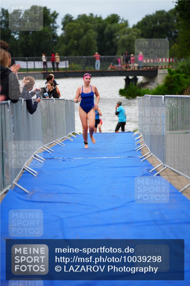 30.08.2026 - Elbe Triathlon Hamburg LAZAROV Photography http://msf.ph/oto/10039298 30.08.2026 14:06:21 Schwimmen 136, 138, 160 meine-sportfotos.de