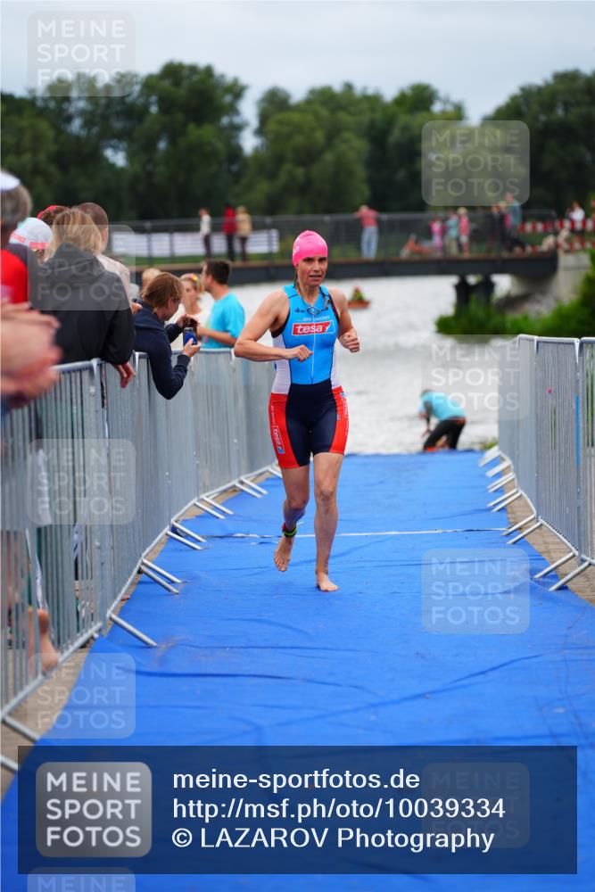 30.08.2026 - Elbe Triathlon Hamburg LAZAROV Photography http://msf.ph/oto/10039334 30.08.2026 14:06:35 Schwimmen 135, 138 meine-sportfotos.de