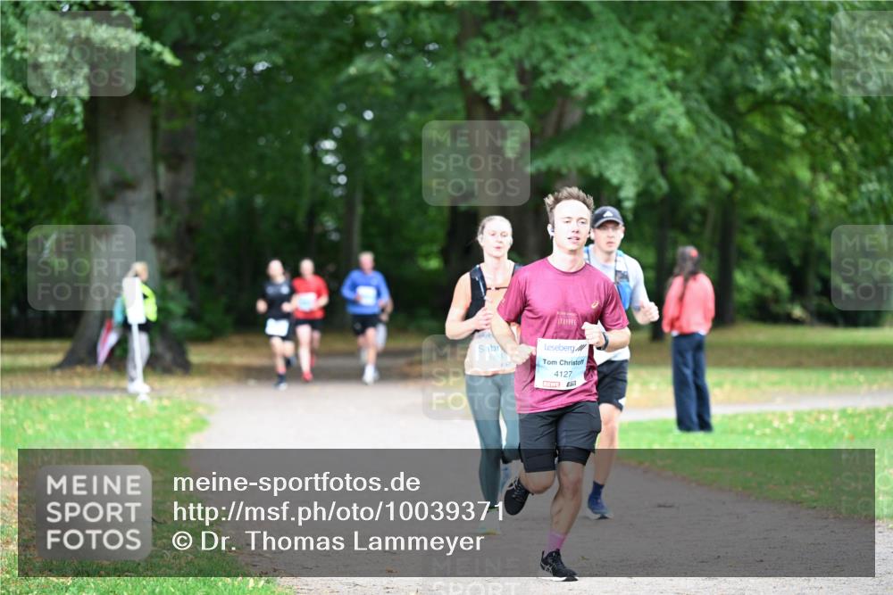 30.08.2026 - Blankeneser Heldenlauf Dr. Thomas Lammeyer http://msf.ph/oto/10039371 30.08.2026 11:13:00 Laufen 4261, 4127 meine-sportfotos.de