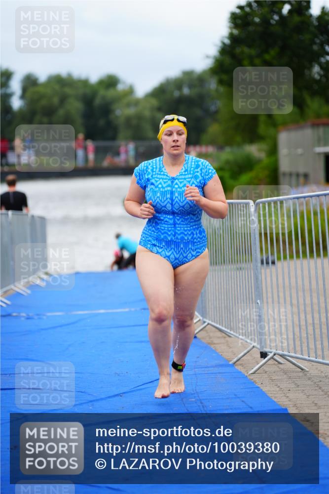 30.08.2026 - Elbe Triathlon Hamburg LAZAROV Photography http://msf.ph/oto/10039380 30.08.2026 14:06:48 Schwimmen 133 meine-sportfotos.de