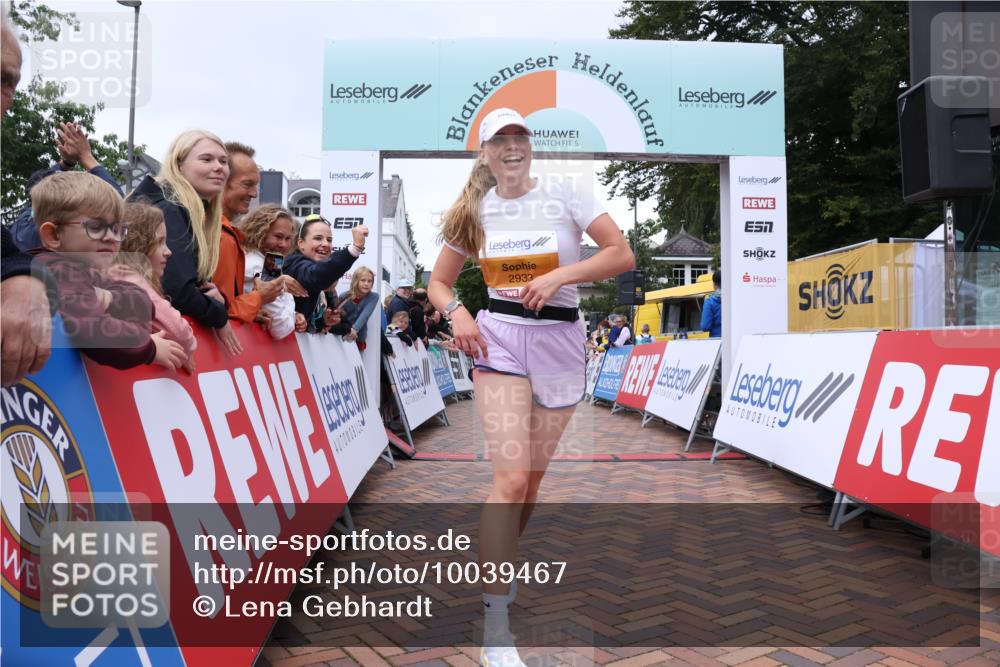 30.08.2026 - Blankeneser Heldenlauf Lena Gebhardt http://msf.ph/oto/10039467 30.08.2026 11:43:17 Ziel 2170, 2716, 2933 meine-sportfotos.de