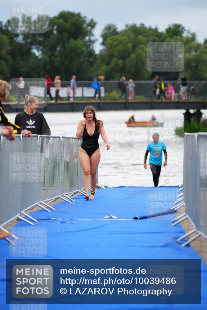30.08.2026 - Elbe Triathlon Hamburg LAZAROV Photography http://msf.ph/oto/10039486 30.08.2026 14:08:49 Schwimmen 143 meine-sportfotos.de