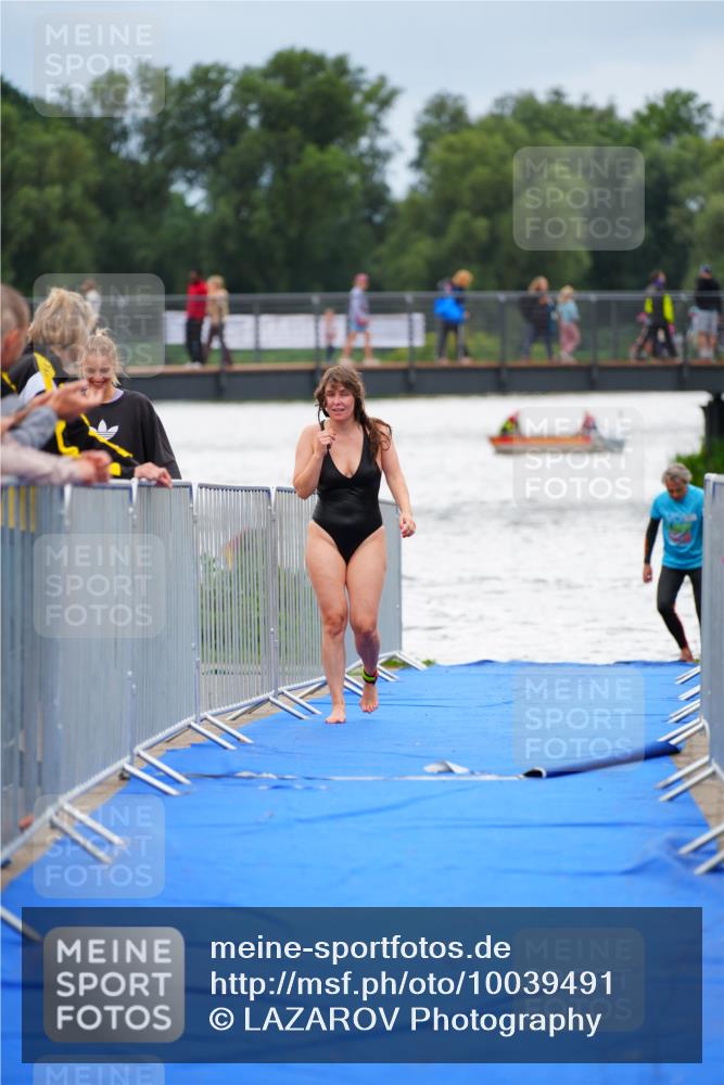 30.08.2026 - Elbe Triathlon Hamburg LAZAROV Photography http://msf.ph/oto/10039491 30.08.2026 14:08:50 Schwimmen 143 meine-sportfotos.de