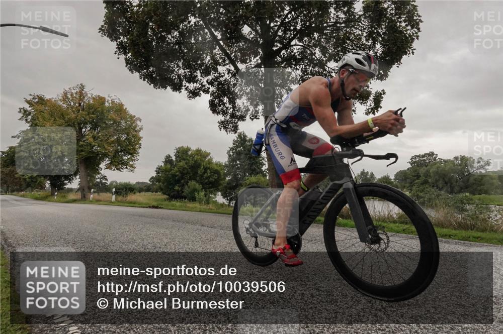 30.08.2026 - Elbe Triathlon Hamburg Michael Burmester http://msf.ph/oto/10039506 30.08.2026 08:38:39 Radfahren 203 meine-sportfotos.de