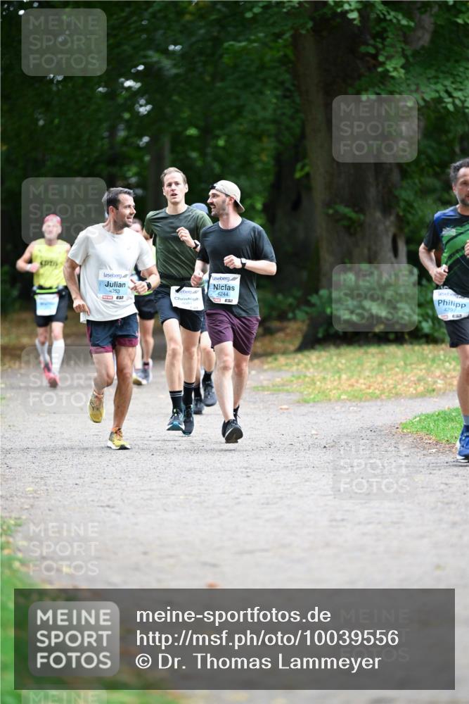 30.08.2026 - Blankeneser Heldenlauf Dr. Thomas Lammeyer http://msf.ph/oto/10039556 30.08.2026 11:13:29 Laufen 4253, 4244, 4297 meine-sportfotos.de