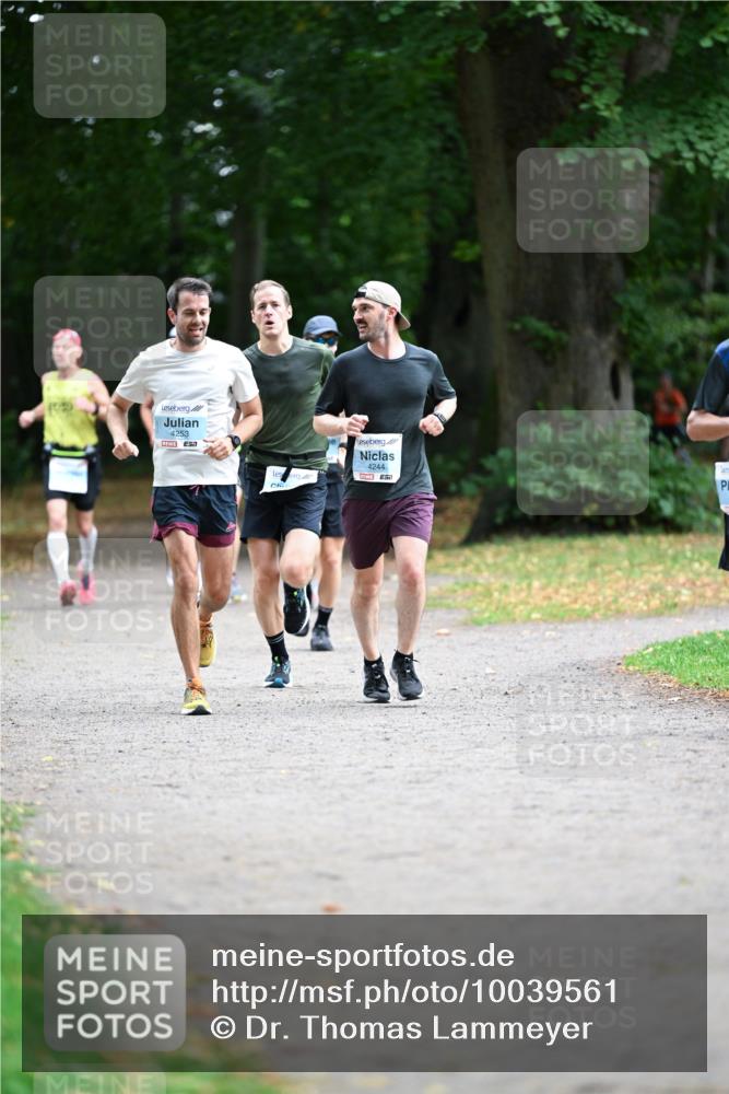 30.08.2026 - Blankeneser Heldenlauf Dr. Thomas Lammeyer http://msf.ph/oto/10039561 30.08.2026 11:13:29 Laufen 4253, 4244 meine-sportfotos.de