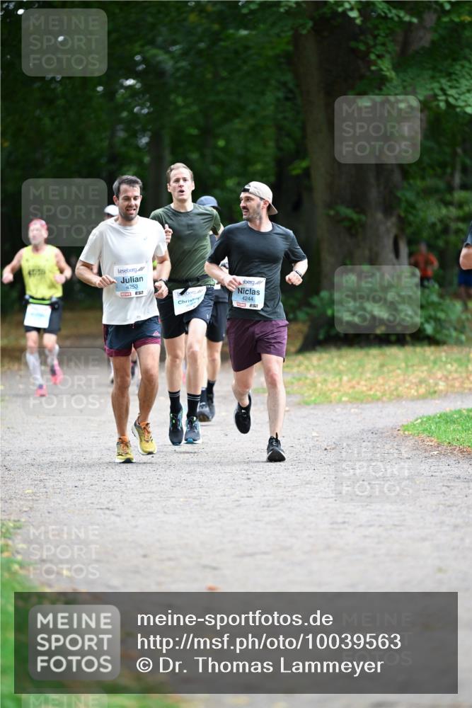30.08.2026 - Blankeneser Heldenlauf Dr. Thomas Lammeyer http://msf.ph/oto/10039563 30.08.2026 11:13:29 Laufen 4253, 4244 meine-sportfotos.de