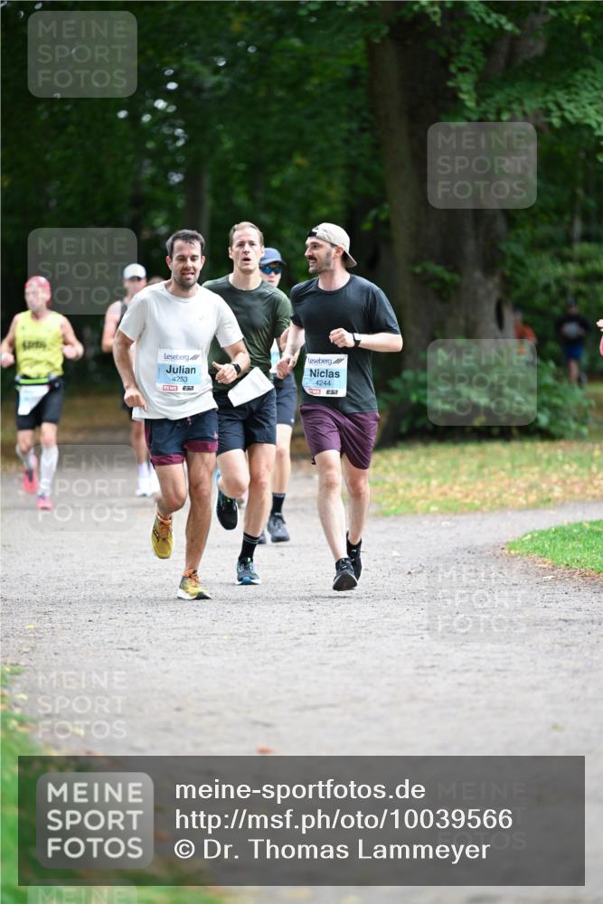 30.08.2026 - Blankeneser Heldenlauf Dr. Thomas Lammeyer http://msf.ph/oto/10039566 30.08.2026 11:13:30 Laufen 4253, 4244 meine-sportfotos.de