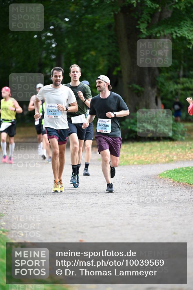 30.08.2026 - Blankeneser Heldenlauf Dr. Thomas Lammeyer http://msf.ph/oto/10039569 30.08.2026 11:13:30 Laufen 4253, 4244 meine-sportfotos.de