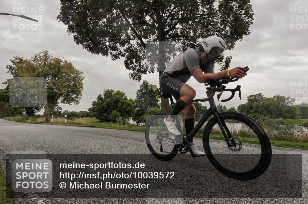 30.08.2026 - Elbe Triathlon Hamburg Michael Burmester http://msf.ph/oto/10039572 30.08.2026 08:40:13 Radfahren 189 meine-sportfotos.de