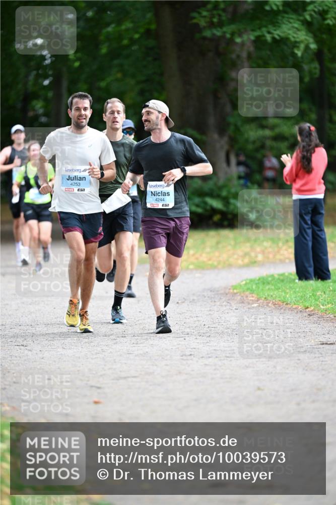 30.08.2026 - Blankeneser Heldenlauf Dr. Thomas Lammeyer http://msf.ph/oto/10039573 30.08.2026 11:13:31 Laufen 4253, 4244 meine-sportfotos.de