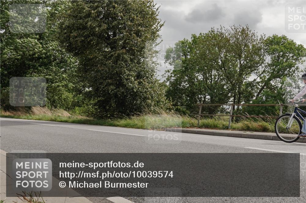 30.08.2026 - Elbe Triathlon Hamburg Michael Burmester http://msf.ph/oto/10039574 30.08.2026 13:48:02 Radfahren  meine-sportfotos.de