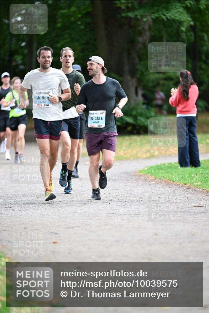 30.08.2026 - Blankeneser Heldenlauf Dr. Thomas Lammeyer http://msf.ph/oto/10039575 30.08.2026 11:13:31 Laufen 4253, 4244 meine-sportfotos.de