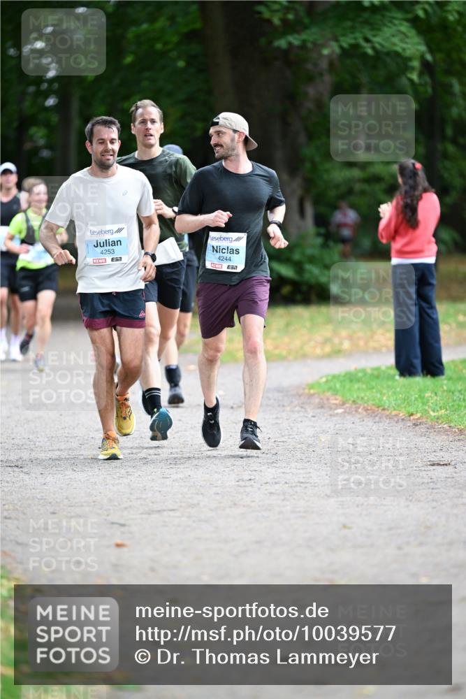 30.08.2026 - Blankeneser Heldenlauf Dr. Thomas Lammeyer http://msf.ph/oto/10039577 30.08.2026 11:13:31 Laufen 4253, 4244 meine-sportfotos.de