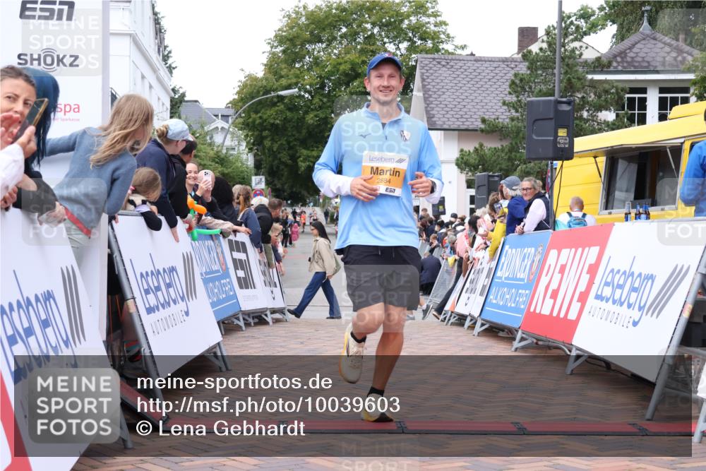 30.08.2026 - Blankeneser Heldenlauf Lena Gebhardt http://msf.ph/oto/10039603 30.08.2026 11:43:27 Ziel 2577, 2716, 2884 meine-sportfotos.de
