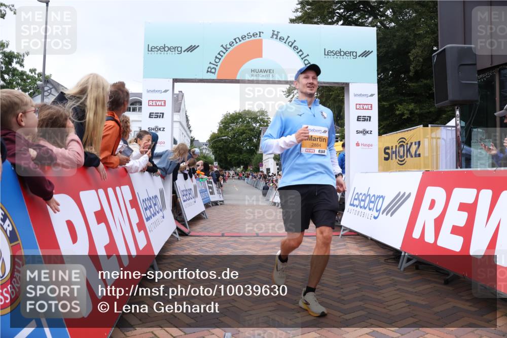 30.08.2026 - Blankeneser Heldenlauf Lena Gebhardt http://msf.ph/oto/10039630 30.08.2026 11:43:29 Ziel 2577, 2716, 2884 meine-sportfotos.de